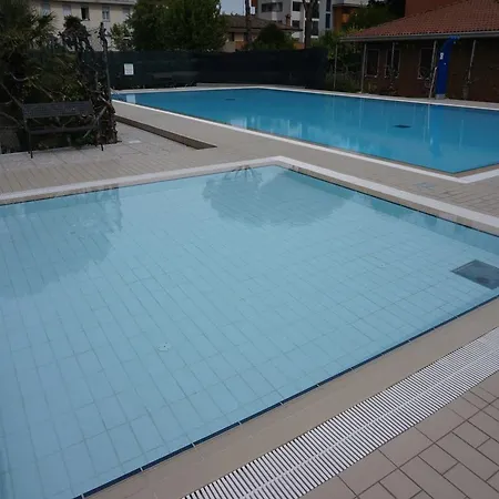 Giardino Линьяно-Саббьядоро